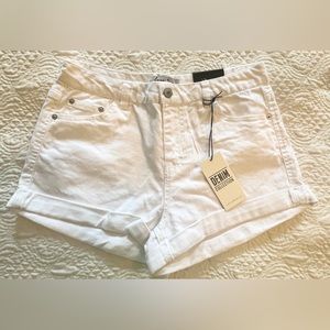 Love Tree Denim, white denim shorts, cuffed and fabric has great stretch. Size M